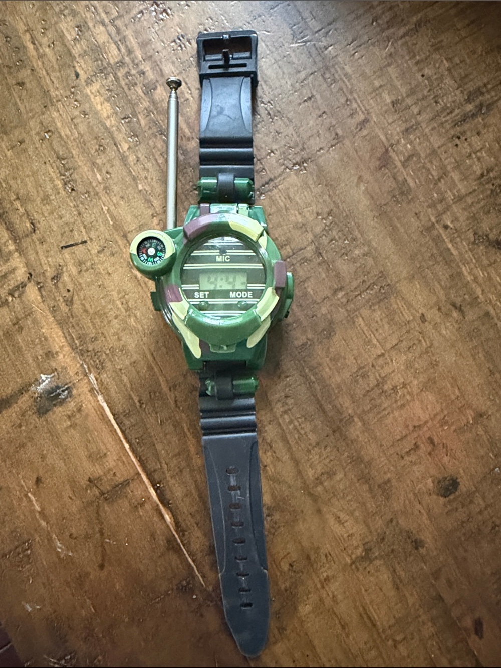 Digital Camouflage Kids' Watch with Compass - Green